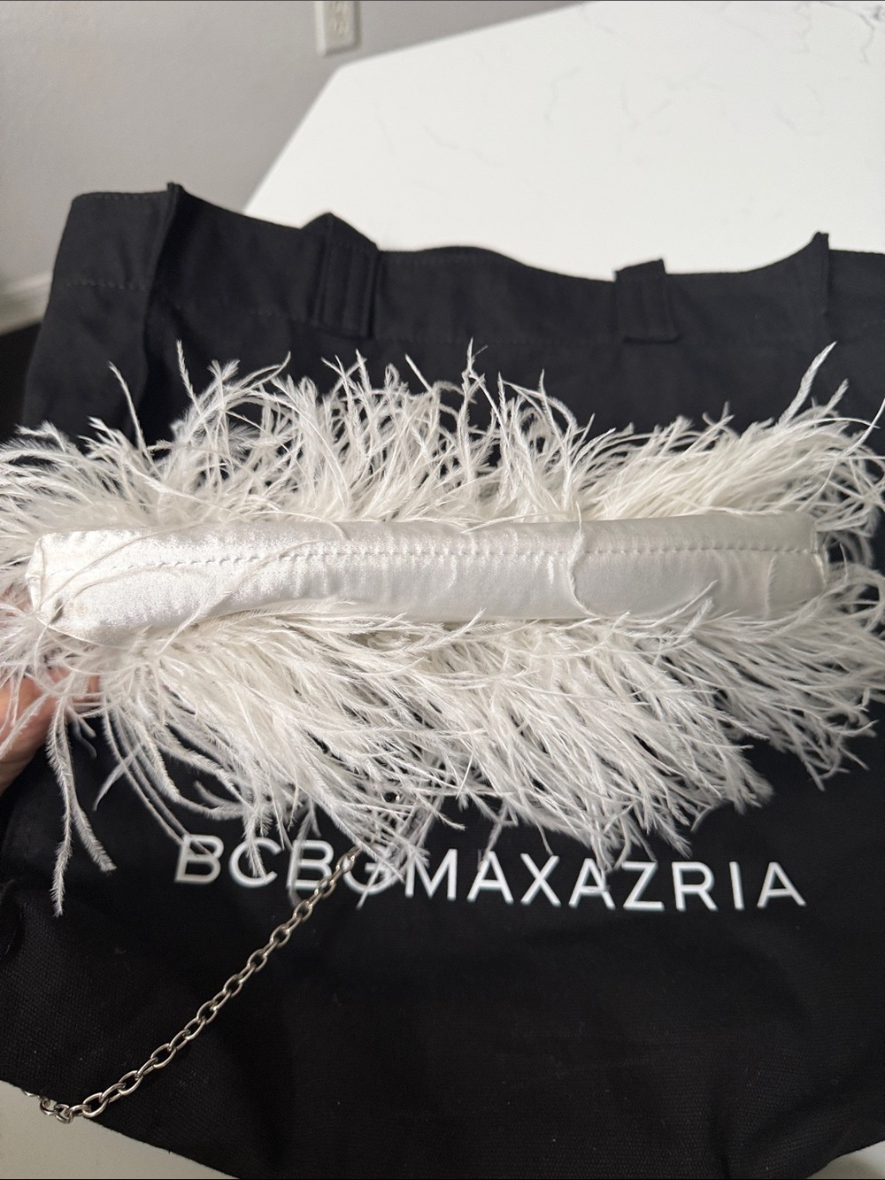 BCBGMaxAzria Ivory Ostrich Feather Detail Chain Clutch - Picture 6 of 6